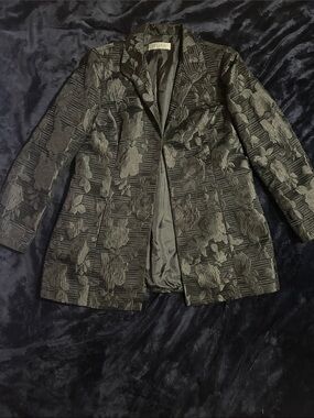 Kasper Black Floral Jacquard Longline Blazer